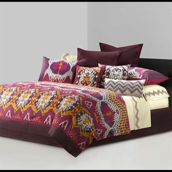 Natori Other - Natori “Chapan” Queen Comforter Set